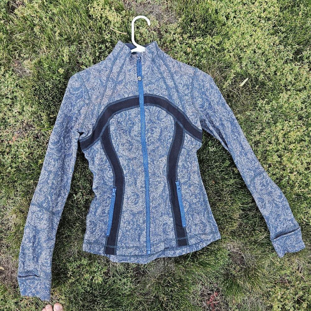 Lululemon Define Jacket sz 6 teal floral